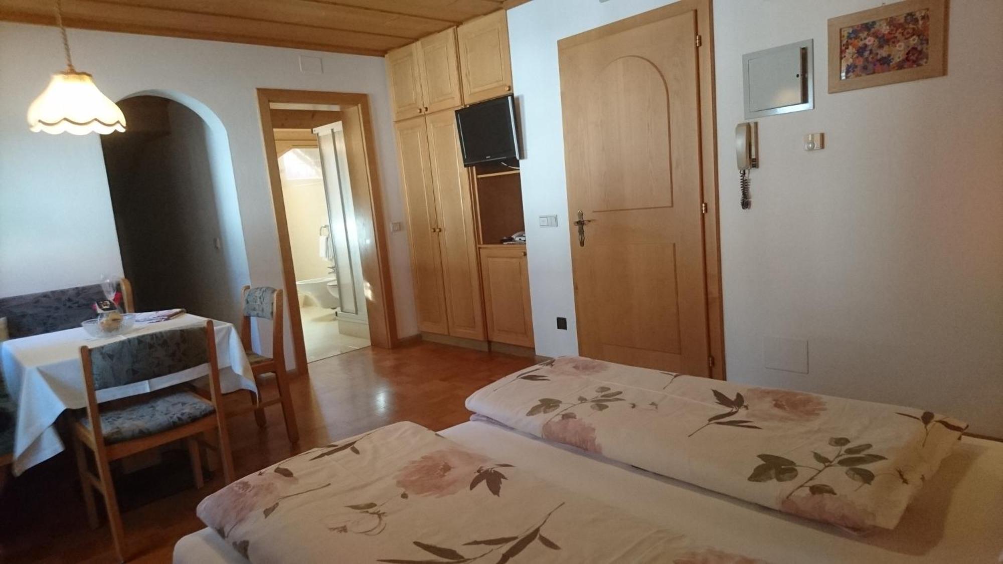 Residence Ploner San Cassiano  Room photo